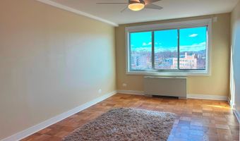 1200 N NASH St 830, Arlington, VA 22209