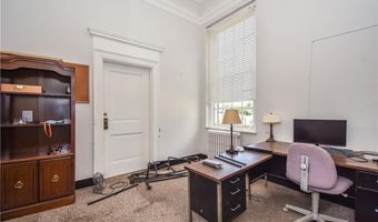 82 COURT Sq, Alexander City, AL 35010