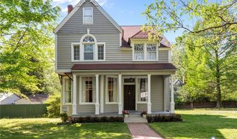 802 S Center St, Ashland, VA 23005