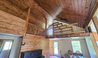 990 W Daniels Rd, Albany, VT 05820