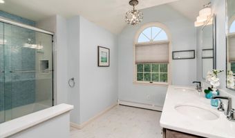 546 Province Line Rd, Allentown, NJ 08501