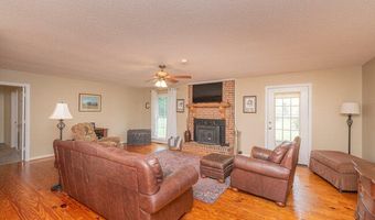 33 Laurel St, Barnwell, SC 29812