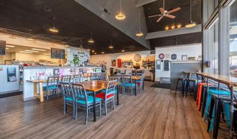 215 SE 10TH St, Bandon, OR 97411