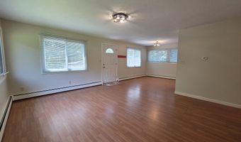 92 Chester Tpke 1St Floor, Auburn, NH 03032