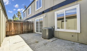 104 Rainier Ln, Antioch, CA 94509