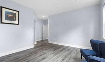 5814 LARPIN Ln, Alexandria, VA 22310