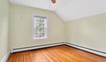 1 Slocum St, Newport, RI 02840