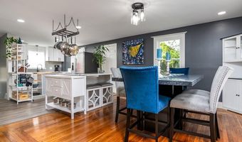 38 Brookside Dr, Cranston, RI 02910
