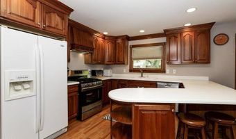 221 Riverside Dr, Bayville, NJ 08721