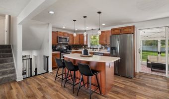 1264 Columbus Cir N, Ashland, OH 44805