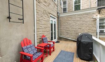 90 Rhode Island Ave 2, Newport, RI 02840