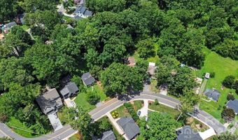 1819 Arnold Dr, Charlotte, NC 28205