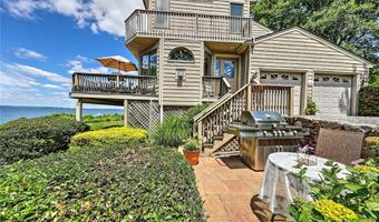 129 Seaside Dr, Jamestown, RI 02835
