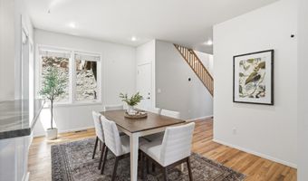 215 Piedmont Dr, Ashland, OR 97520