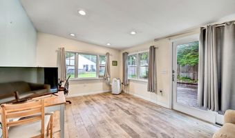 16 Cindy Ln, Bethel, CT 06801