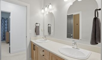 223 E 2050 N, Centerville, UT 84014