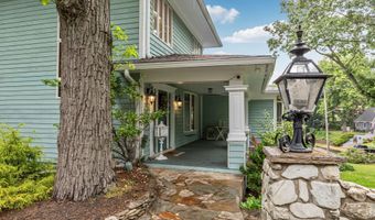29 Grand Ave, Atlantic Highlands, NJ 07716