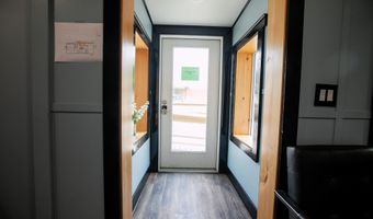 875 Hammond St, Bangor, ME 04401
