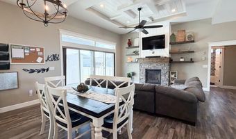 6560 E Crown Cres, Ammon, ID 83406