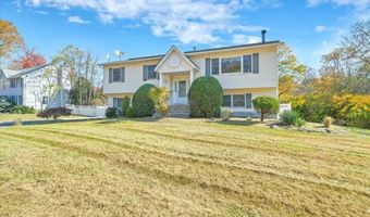 50 Cragmere Rd, Airmont, NY 10901