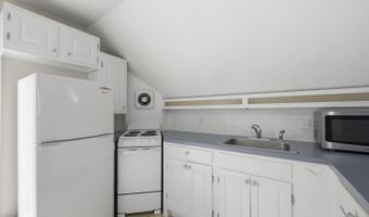 9 Pleasant St, Bath, ME 04530