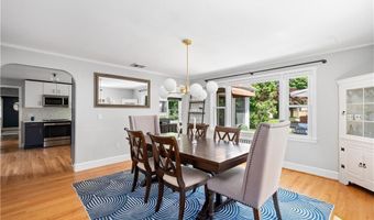 70 Baldwin Orchard Dr, Cranston, RI 02920