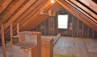 916 3Rd Ave, Ackley, IA 50601