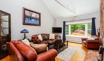 12 Fawn Ridge Dr, Brookfield, CT 06804
