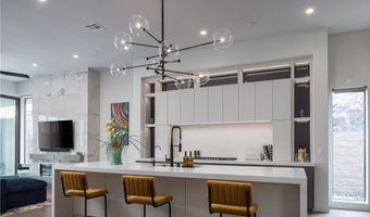 692 Scenic Cliff Dr, Henderson, NV 89012