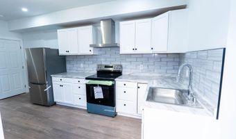 108 PEACH St, Reading, PA 19602