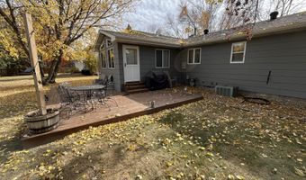 1021 NE 15th Ave, Aberdeen, SD 57401