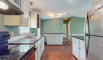54735 WILLIAMS St, Astor, FL 32102