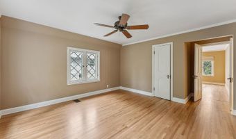 914 Ash St, Baraboo, WI 53913