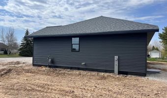 413 CARRIE LYNN Ave, Algoma, WI 54201