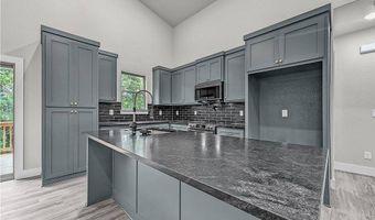 4 Ely Ln, Bella Vista, AR 72714