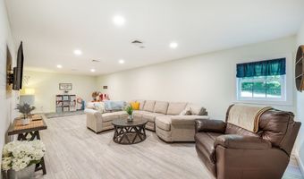 145 Pine St, Appomattox, VA 24522