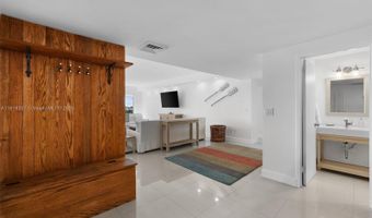 9102 W Bay Harbor Dr 5D, Bay Harbor Islands, FL 33154