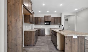 422 Beavertail Rd, Ash Grove, MO 65604