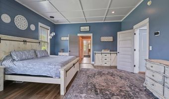 722 Lakeshore Dr, Autaugaville, AL 36003