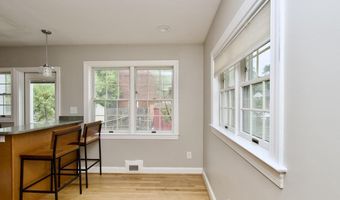 1820 LESLIE Ave, Alexandria, VA 22301