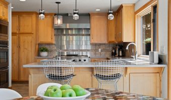 4211 NW Lower Village Rd, Bend, OR 97703