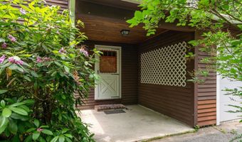8 Pine Acres Rd, Amherst, NH 03031