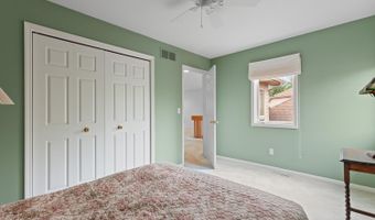830 Richlyn Dr, Adrian, MI 49221