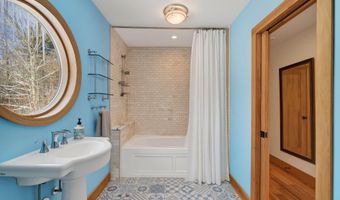 43 Bee Tree Ln, Accord, NY 12404