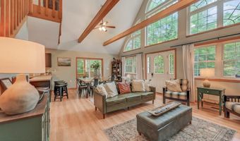 238 King Arthur Rd, Blakeslee, PA 18610