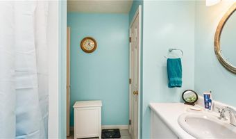 36 Primrose Ln 36, North Providence, RI 02904