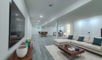 58 Fish Hawk Dr, Middletown, NJ 07748