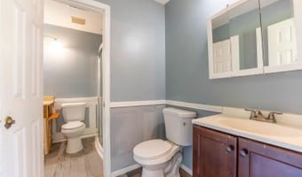 25 Cottonwood Ln, Batesville, AR 72501