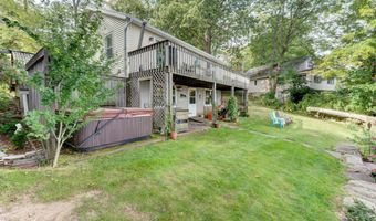 101 Lakeview Dr, Ashford, CT 06278