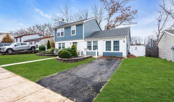 5 Sloop Ct, Barnegat, NJ 08005